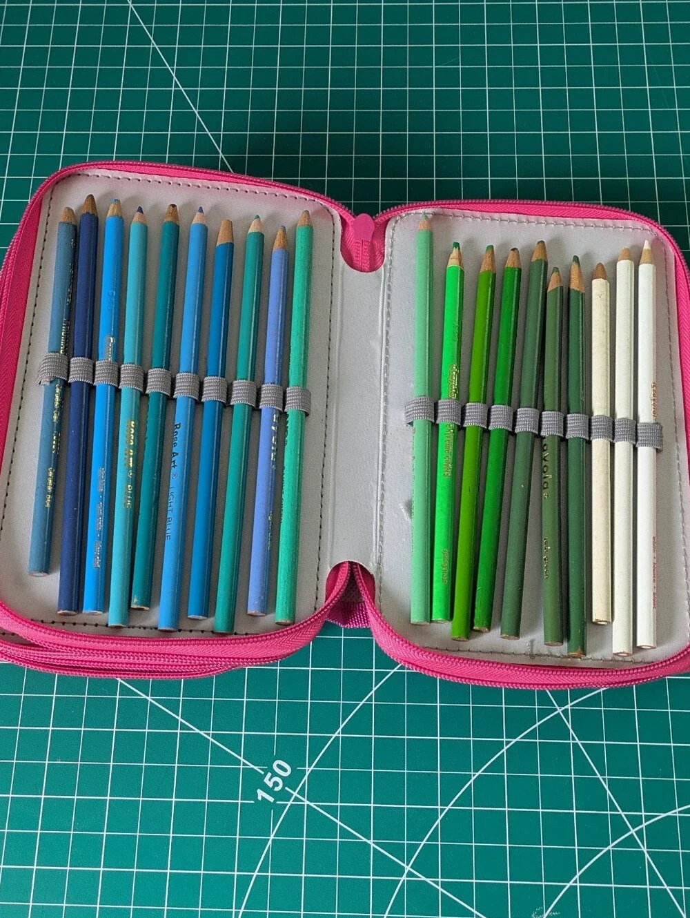 N/A pink zippered